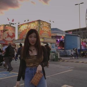 Meet your Posher, Hilda